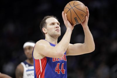 Minnesota Timberwolves v Detroit Pistons