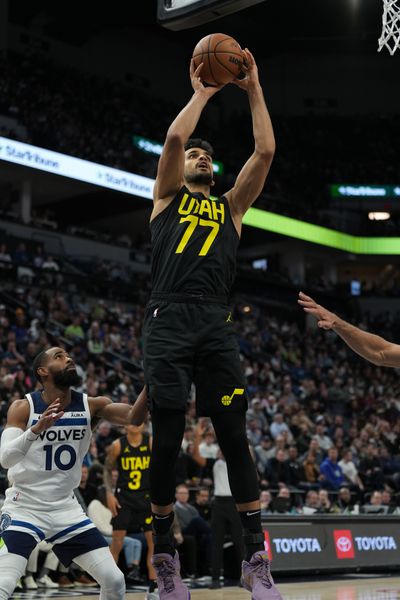 Utah Jazz v Minnesota Timberwolves