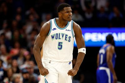 Los Angeles Clippers v Minnesota Timberwolves