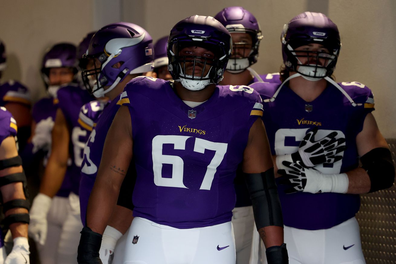 Minnesota Vikings v Los Angeles Rams