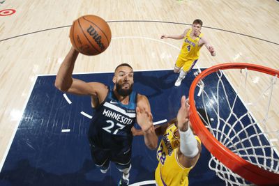 Los Angeles Lakers v Minnesota Timberwolves