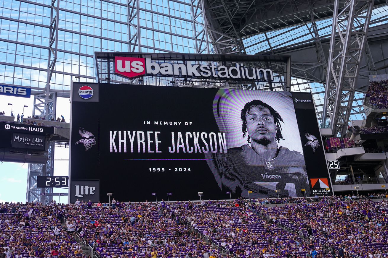 NFL: Las Vegas Raiders at Minnesota Vikings