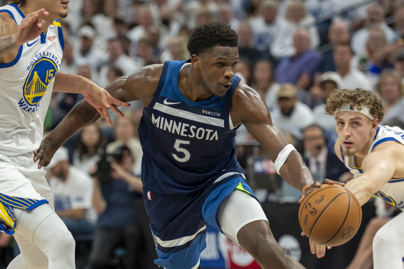 NBA: Playoffs-Golden State Warriors at Minnesota Timberwolves