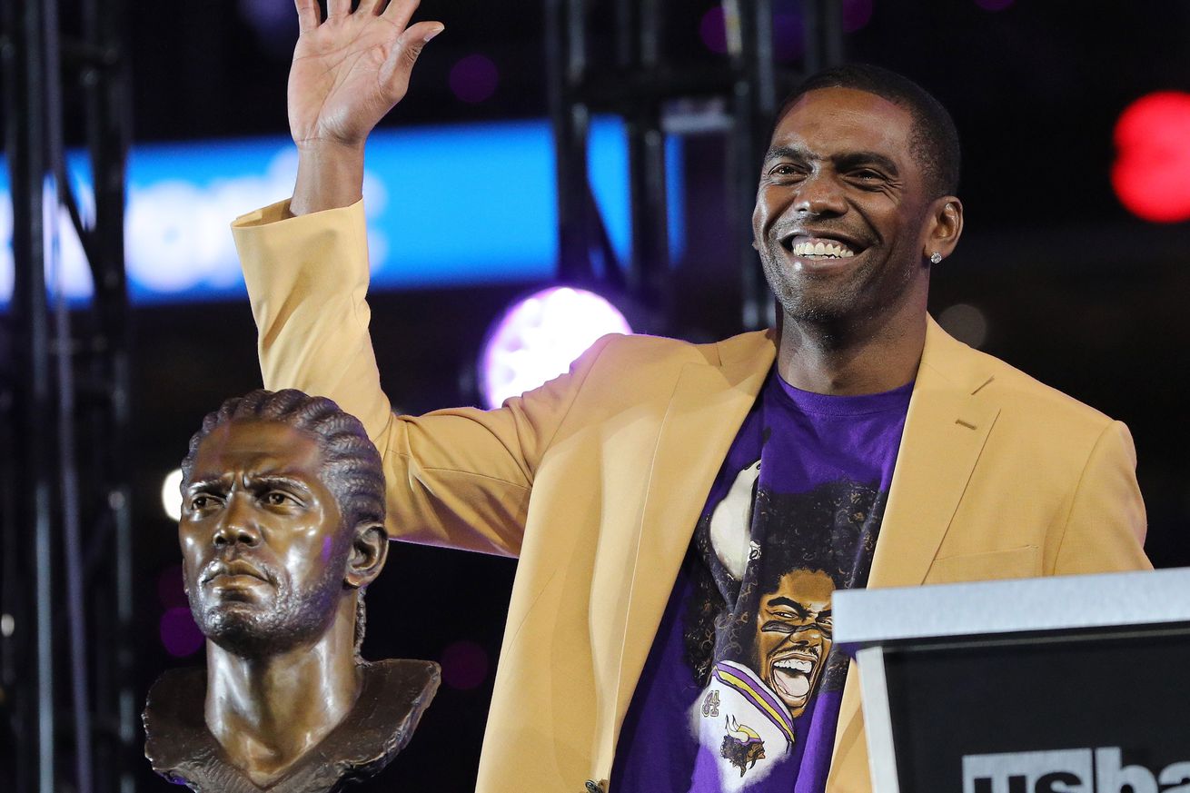 Green Bay Packers v Minnesota Vikings