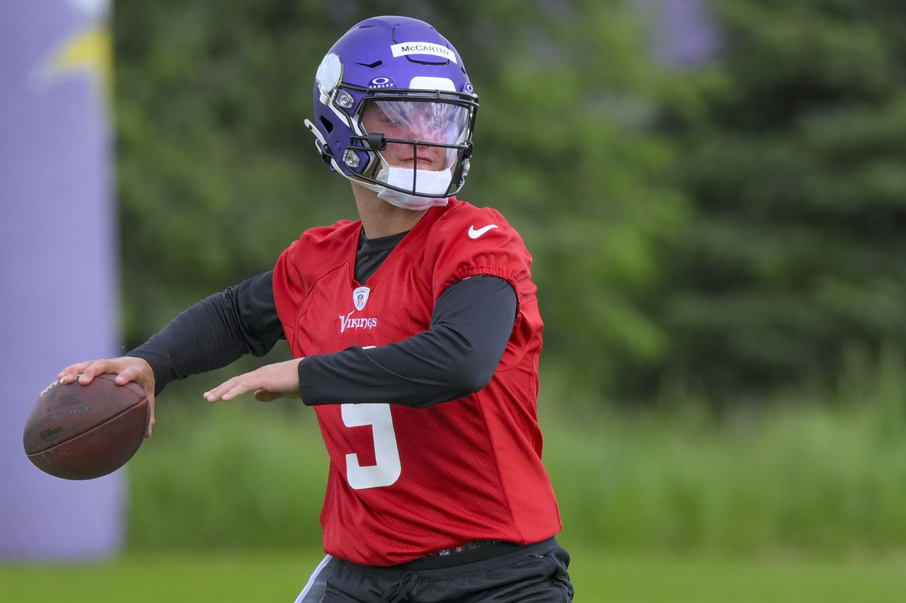 NFL: MAY 10 Minnseota Vikings Rookie Camp