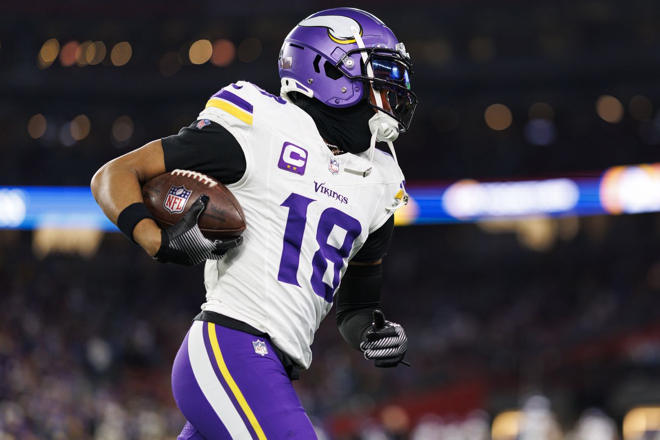 NFC Wild Card Playoffs: Minnesota Vikings v Los Angeles Rams