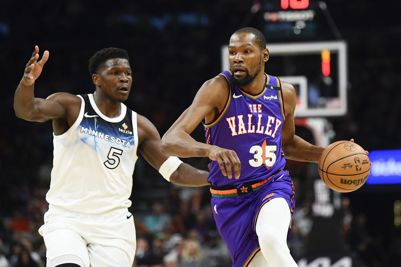 Minnesota Timberwolves v Phoenix Suns