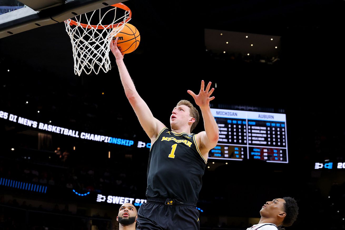 Michigan v Auburn