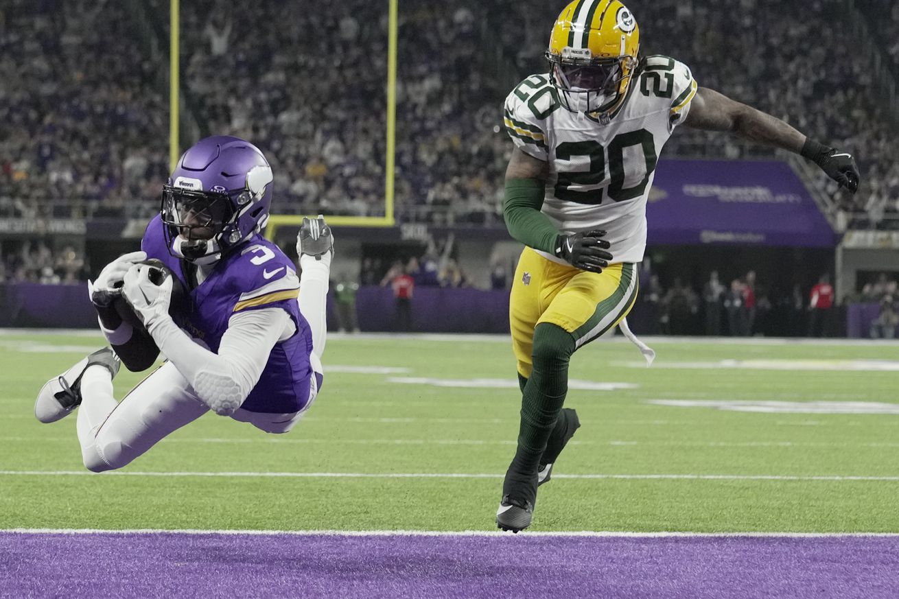 NFL: Green Bay Packers at Minnesota Vikings
