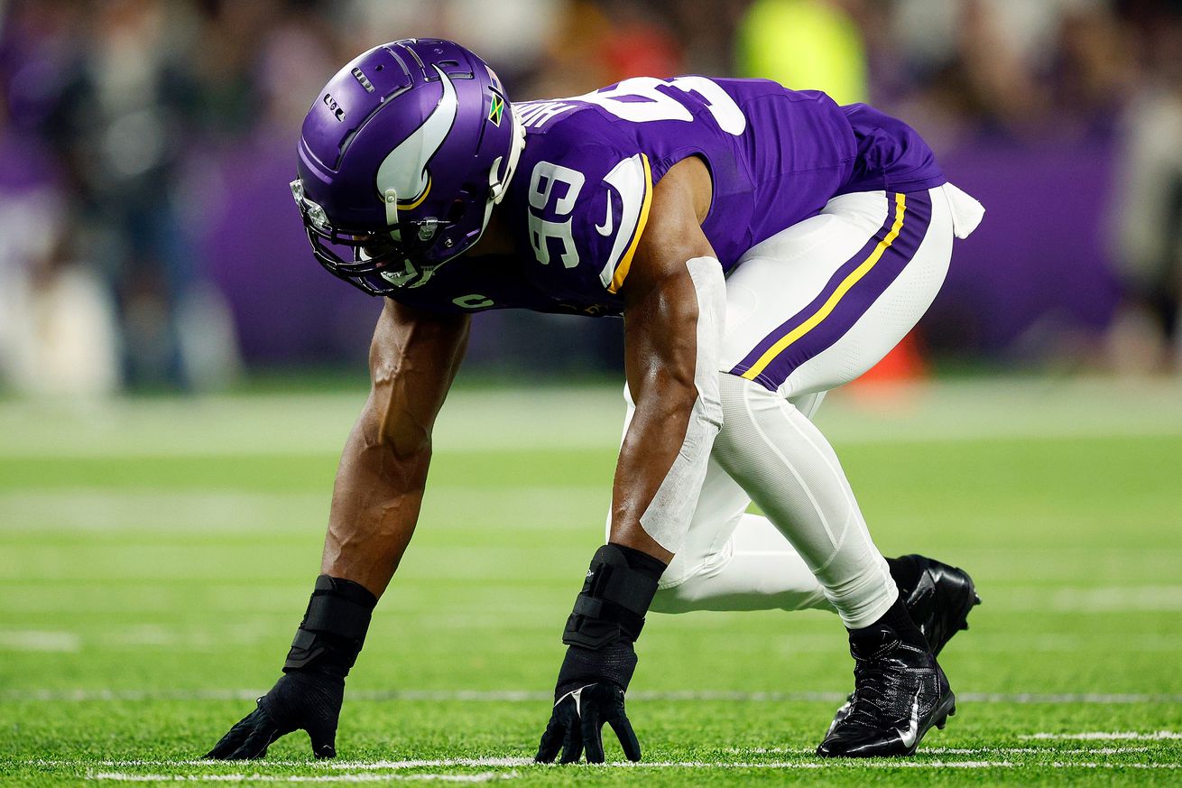 Green Bay Packers v Minnesota Vikings