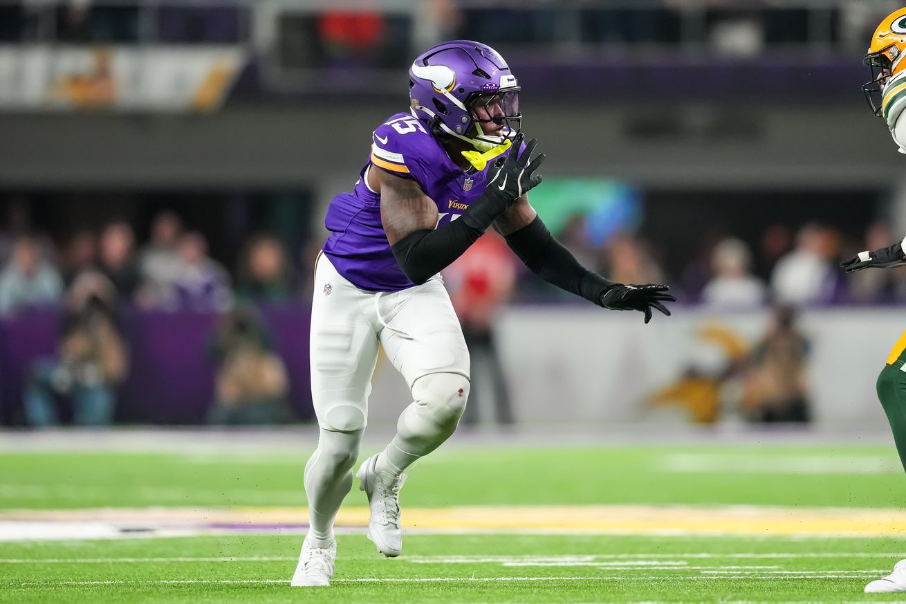 Green Bay Packers v Minnesota Vikings